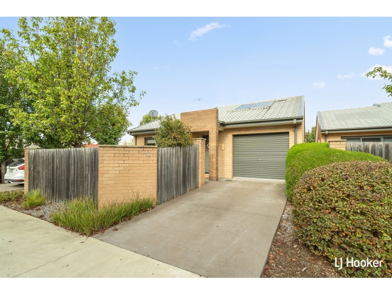 10/204 Macfarlane Burnet Avenue, Macgregor ACT 2615