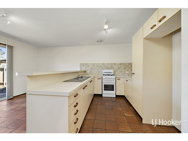 71 Twelvetrees Crescent, Florey ACT 2615