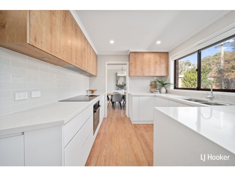 16 Whittell Crescent, Florey ACT 2615