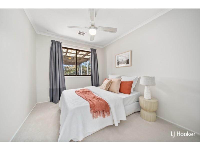 16 Whittell Crescent, Florey ACT 2615