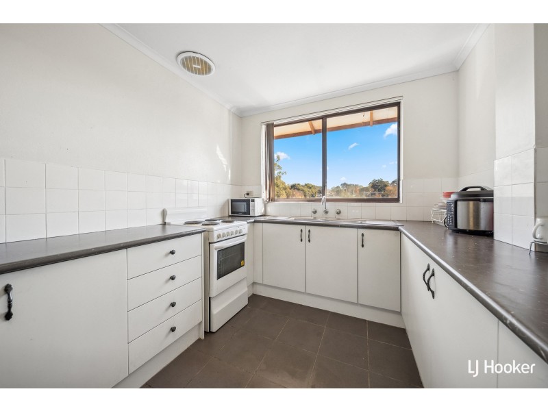 12/6 Maclaurin Crescent, Chifley ACT 2606