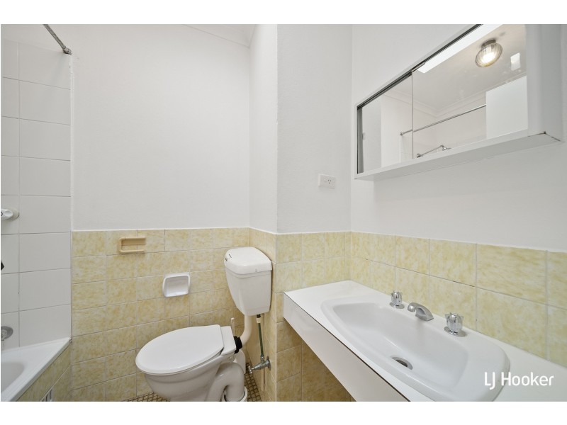 19/32 Springvale Drive, Hawker ACT 2614