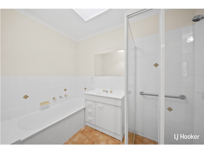 25 Hugh McKay Crescent, Dunlop ACT 2615