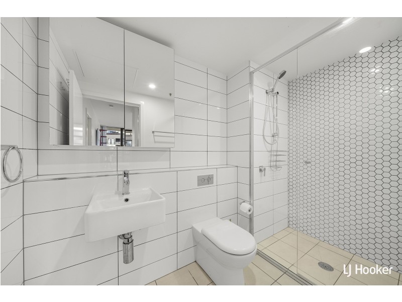 2205/120 Eastern Valley Way, Belconnen ACT 2617
