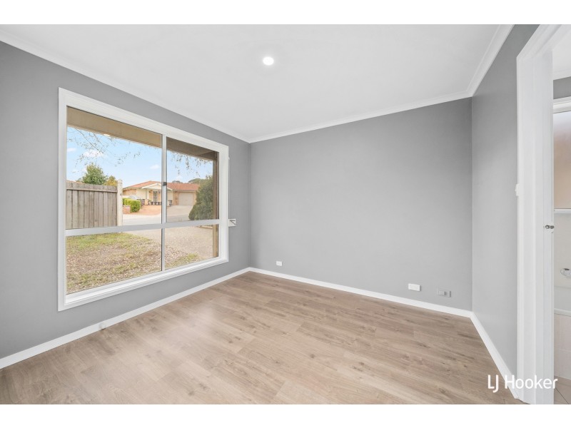 24 Britten-Jones Drive, Holt ACT 2615