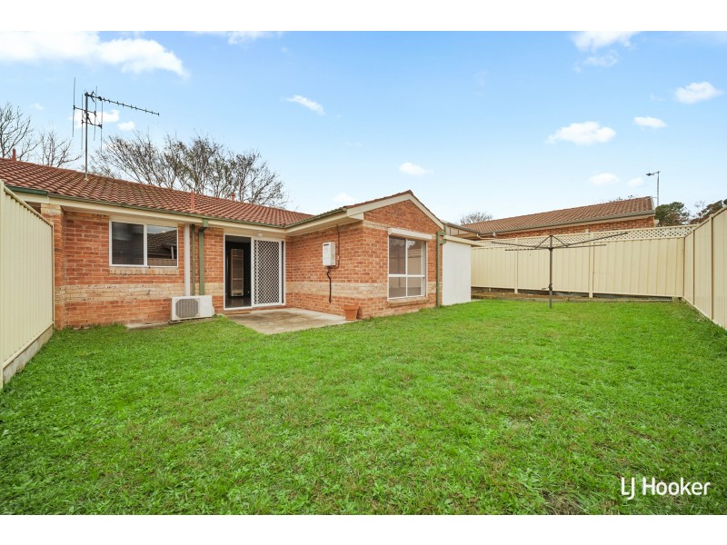 24 Britten-Jones Drive, Holt ACT 2615
