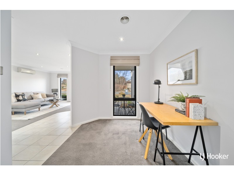 5 Splayd Close, Dunlop ACT 2615
