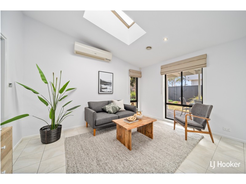 5 Splayd Close, Dunlop ACT 2615
