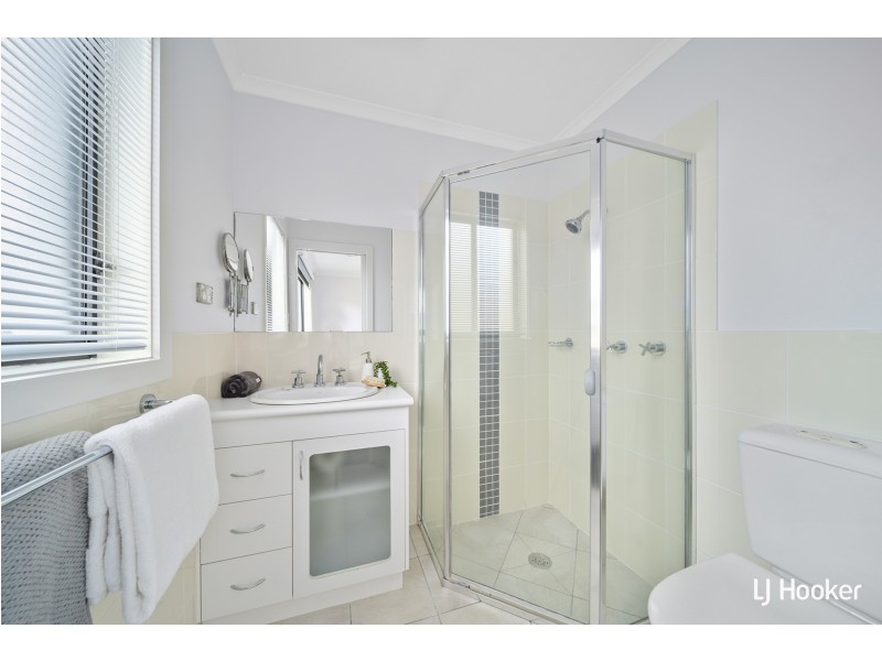 5 Splayd Close, Dunlop ACT 2615