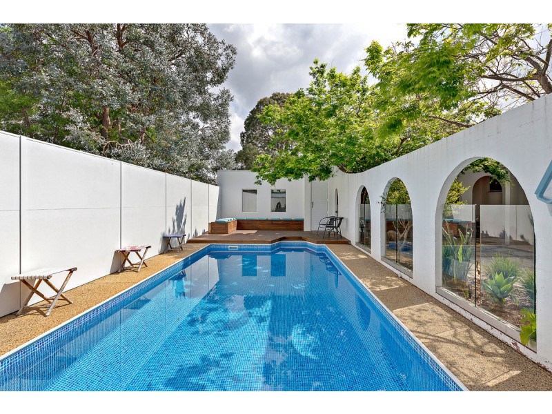 6 Mathieson Crescent, Weetangera ACT 2614