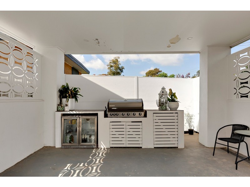 6 Mathieson Crescent, Weetangera ACT 2614