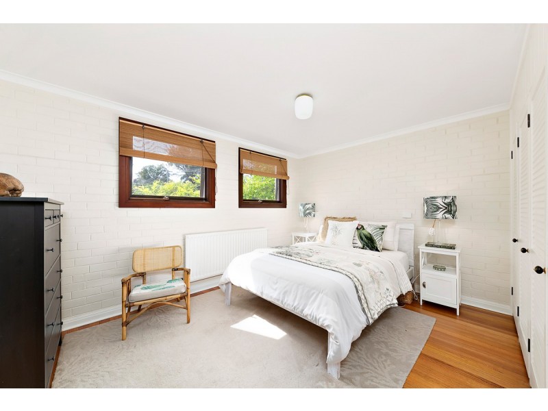 6 Mathieson Crescent, Weetangera ACT 2614