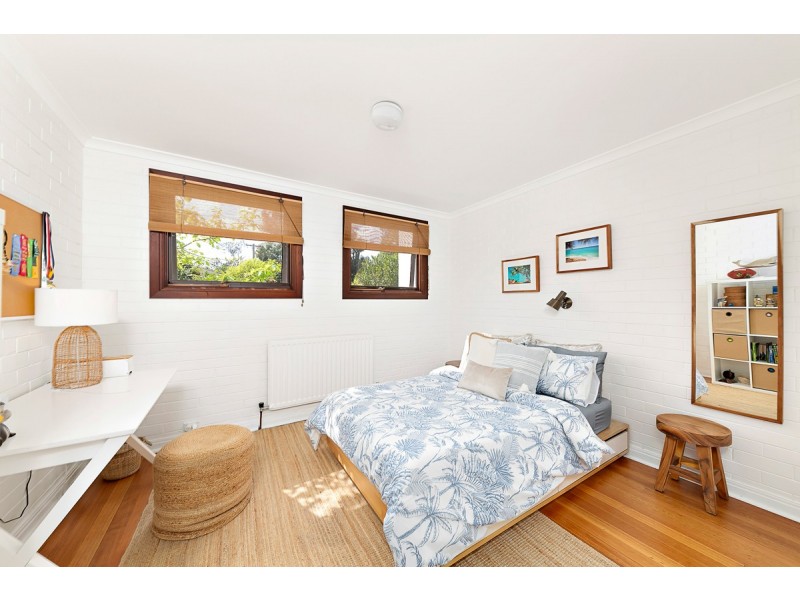 6 Mathieson Crescent, Weetangera ACT 2614