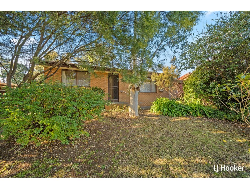 4 Clambe Place, Charnwood ACT 2615