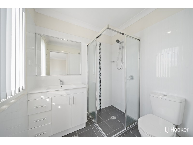 42 Nullarbor Avenue, Franklin ACT 2913