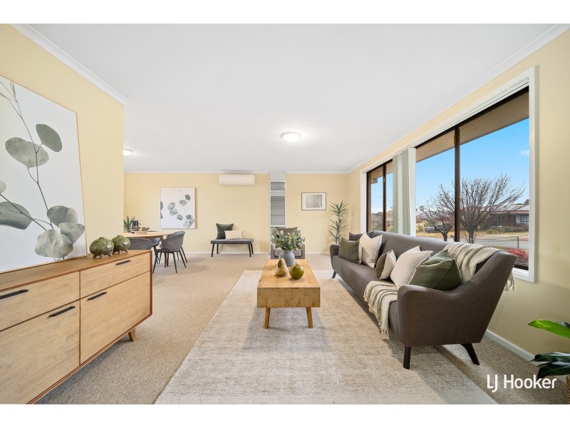 43 Dalley Crescent, Latham ACT 2615