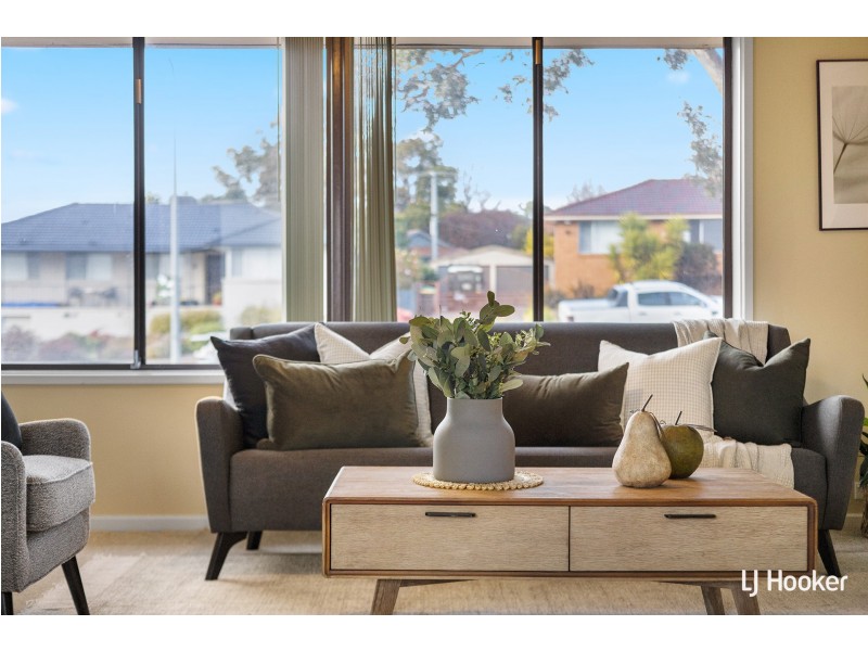 43 Dalley Crescent, Latham ACT 2615