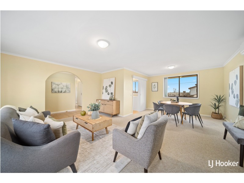 43 Dalley Crescent, Latham ACT 2615