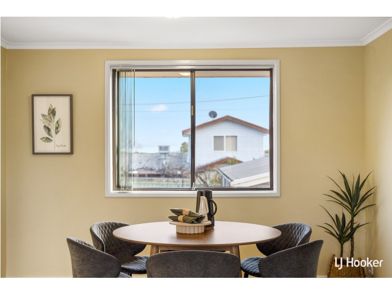 43 Dalley Crescent, Latham ACT 2615