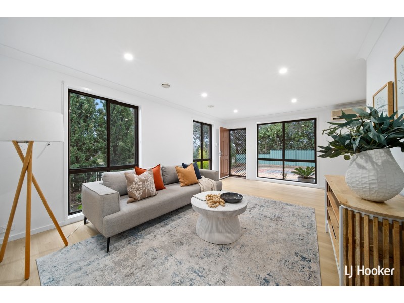 8 Spry Place, Florey ACT 2615