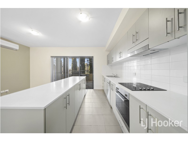 14/1 Gungahlin Place, Gungahlin ACT 2912