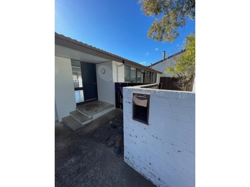 14 Epenarra Close, Hawker ACT 2614