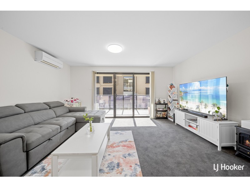 33/1 Gungahlin Place, Gungahlin ACT 2912