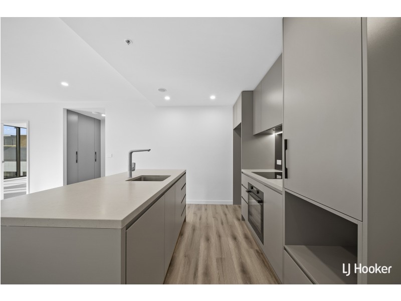 811/49 Furzer Street, Phillip ACT 2606