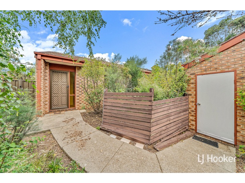 16 Moulden Court, Belconnen ACT 2617
