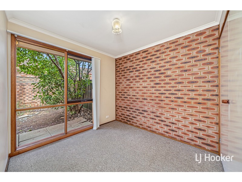 16 Moulden Court, Belconnen ACT 2617