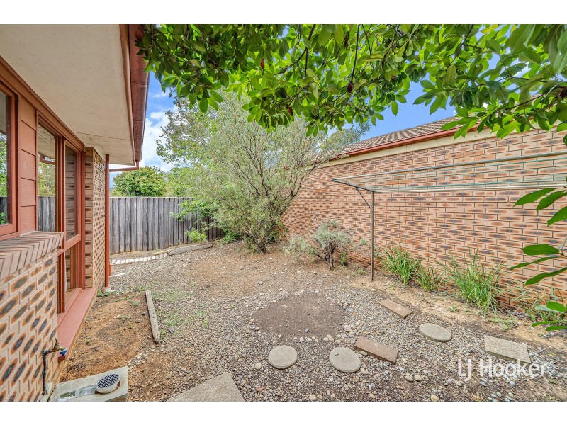 16 Moulden Court, Belconnen ACT 2617