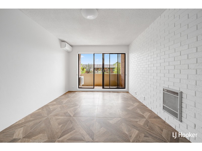 13/28 Springvale Drive, Hawker ACT 2614