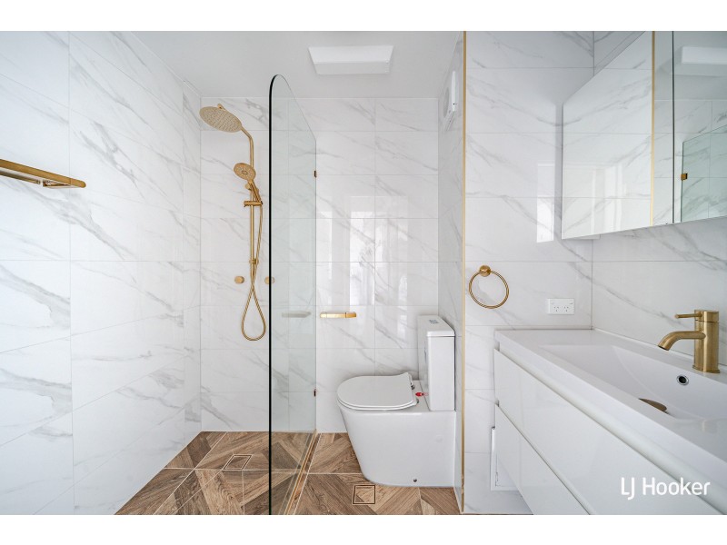 13/28 Springvale Drive, Hawker ACT 2614