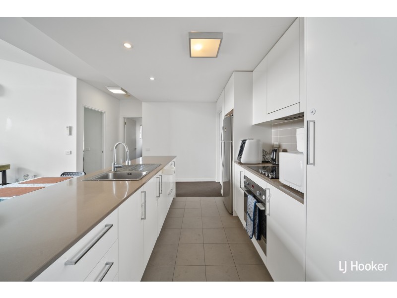 164/116 Easty Street, Phillip ACT 2606