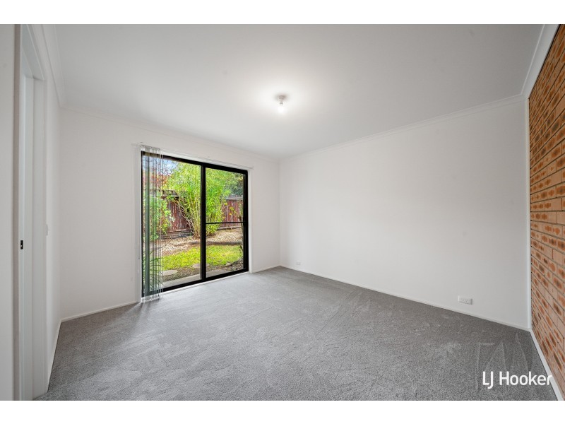 4 Flecker Place, Florey ACT 2615