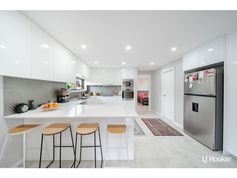 12 McCarthy Place, Charnwood ACT 2615