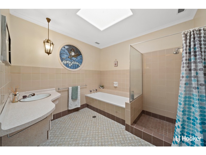 18 Darmody Street, Weetangera ACT 2614