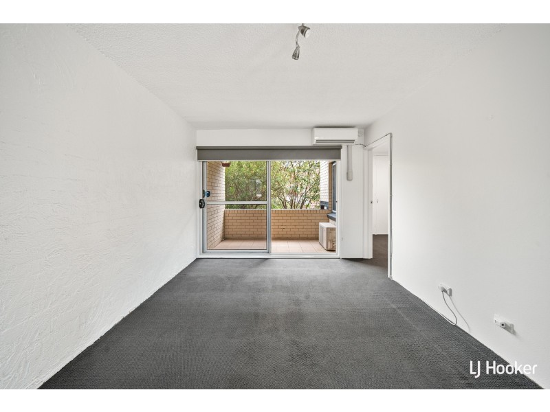1/58 Bennelong Crescent, Macquarie ACT 2614