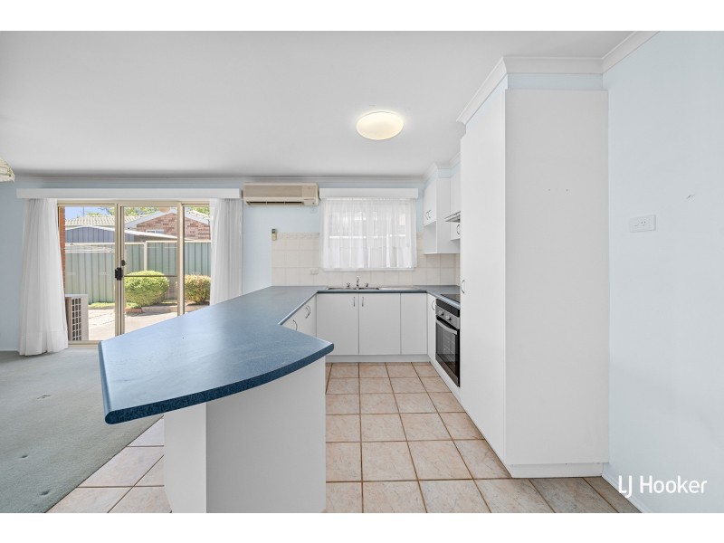 6 Slight Place, Holt ACT 2615