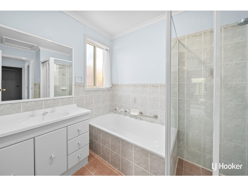6 Slight Place, Holt ACT 2615