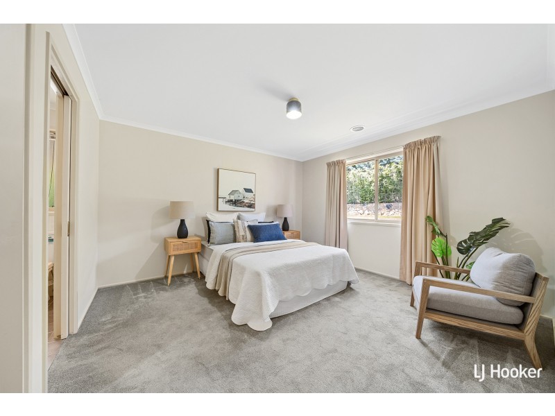 10 Courtneidge Street, Dunlop ACT 2615