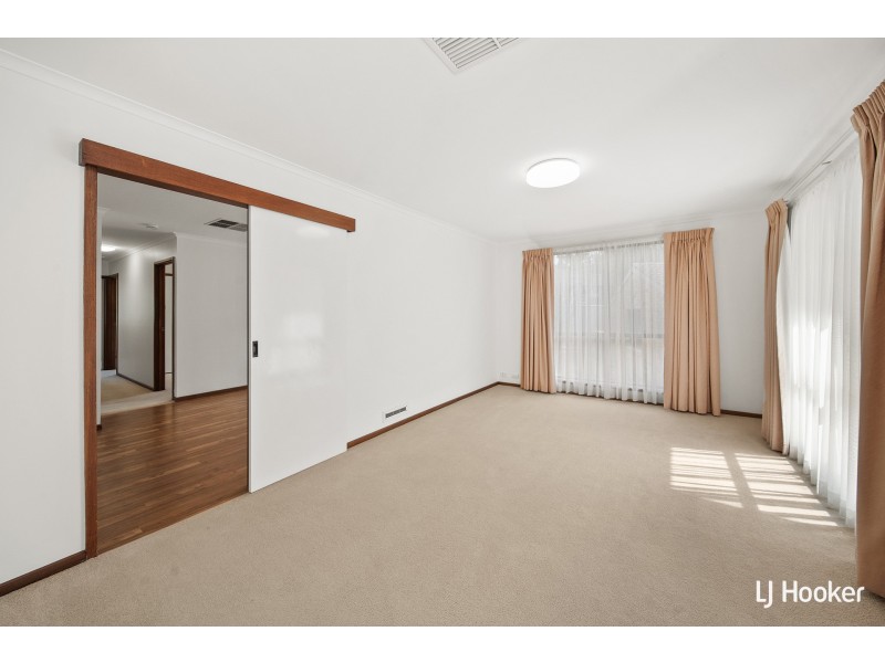 5 Frater Crescent, Lyneham ACT 2602