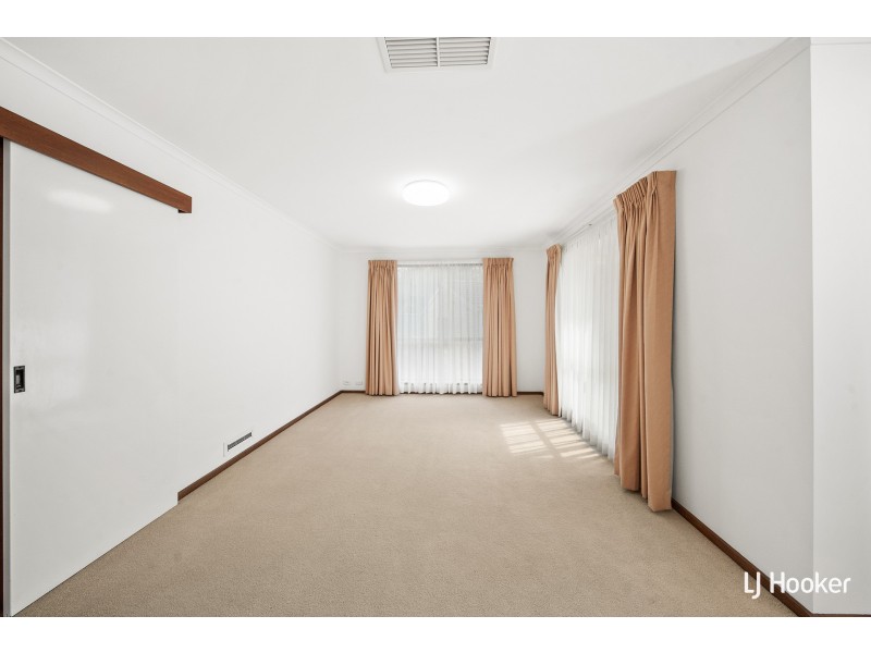 5 Frater Crescent, Lyneham ACT 2602