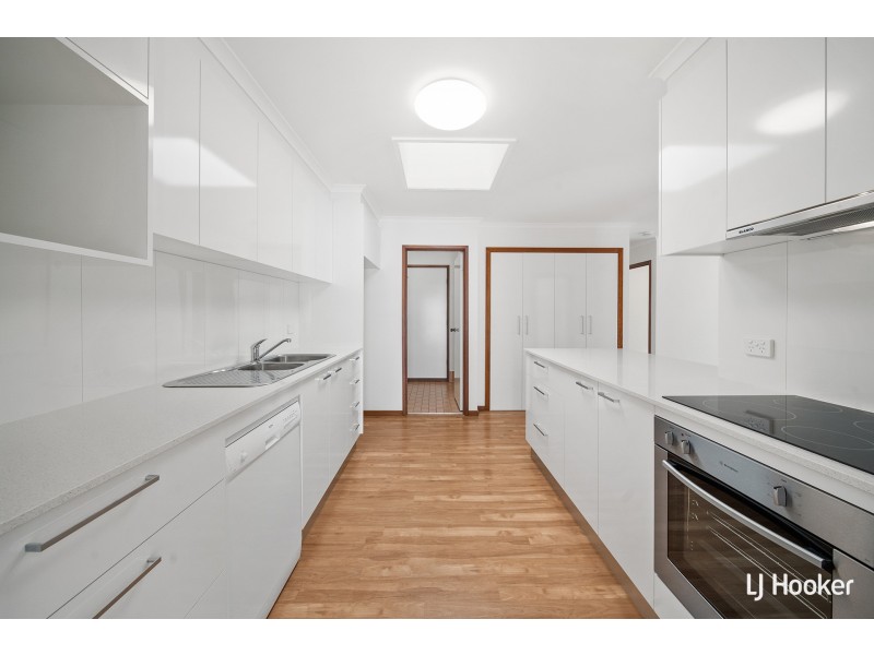 5 Frater Crescent, Lyneham ACT 2602