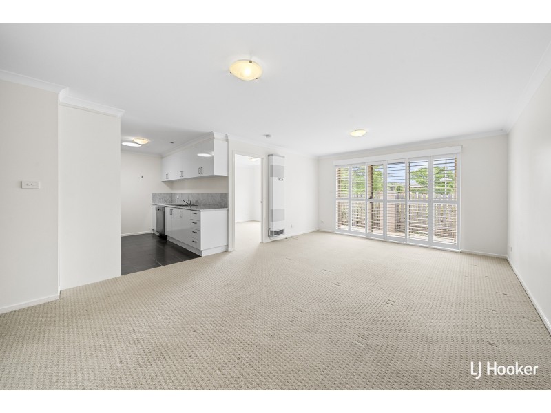 64 Jeff Snell Crescent, Dunlop ACT 2615