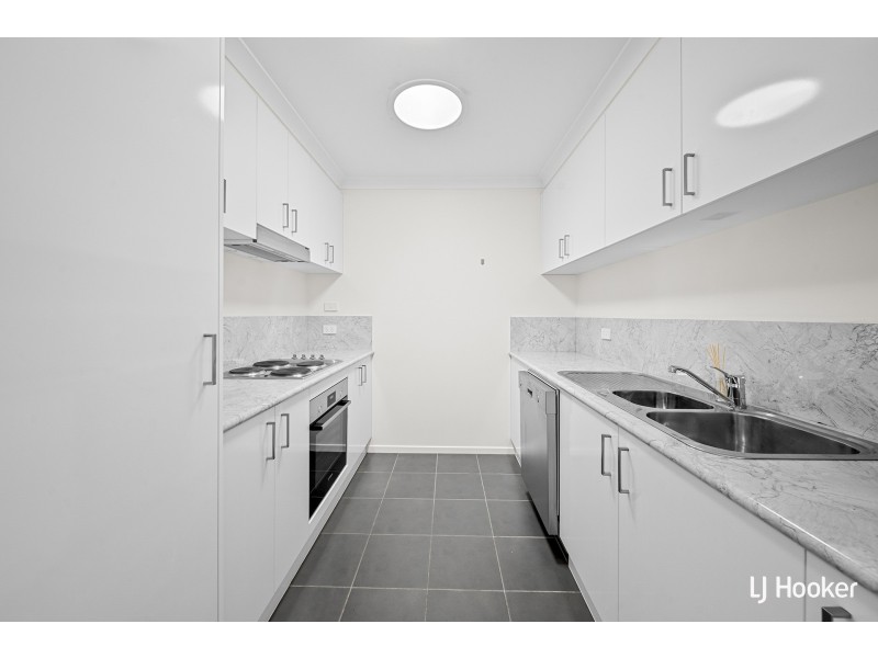 64 Jeff Snell Crescent, Dunlop ACT 2615