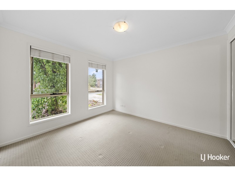 64 Jeff Snell Crescent, Dunlop ACT 2615