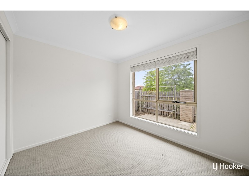 64 Jeff Snell Crescent, Dunlop ACT 2615