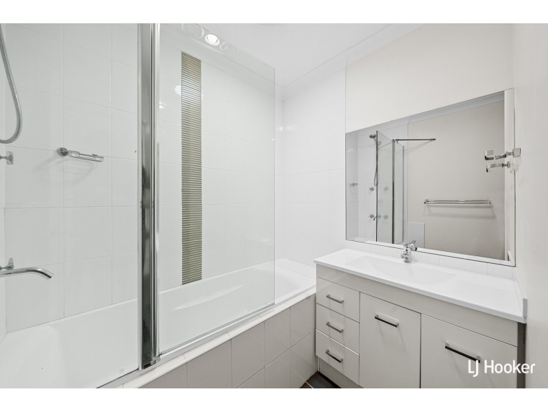 64 Jeff Snell Crescent, Dunlop ACT 2615