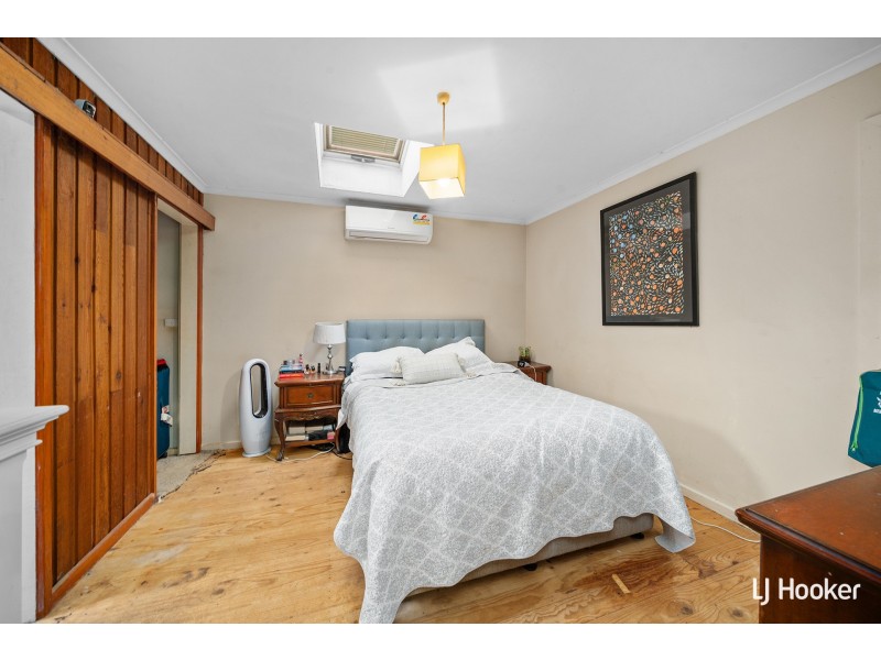 59 Stretton Crescent, Latham ACT 2615